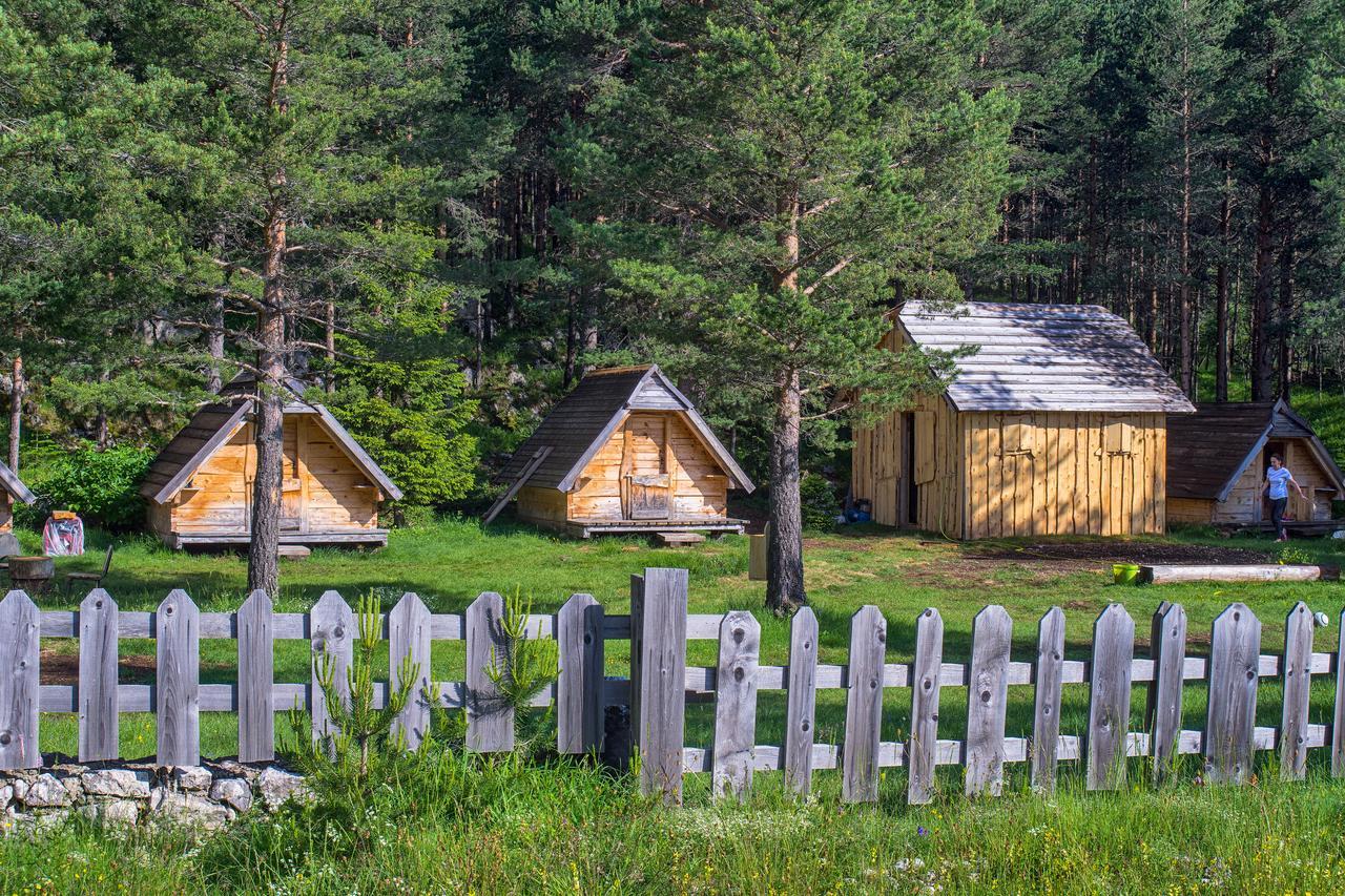 Eco Camp Chalets Pod Gorom Žabljak Esterno foto